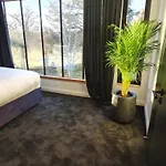 Contemporary Dublin With Hot Tub-10 Min Drive To Dublin Airport *