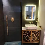 Contemporary Dublin With Hot Tub-10 Min Drive To Dublin Airport