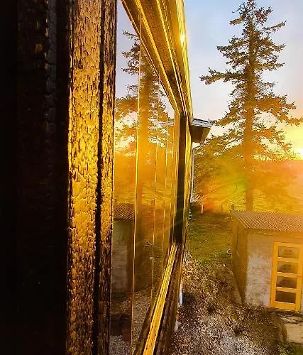 Деревянный коттедж Contemporary Dublin With Hot Tub-10 Min Drive To Dublin Airport *