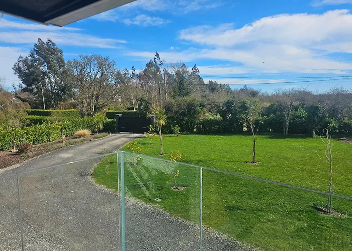 Contemporary Dublin With Hot Tub-10 Min Drive To Dublin Airport *